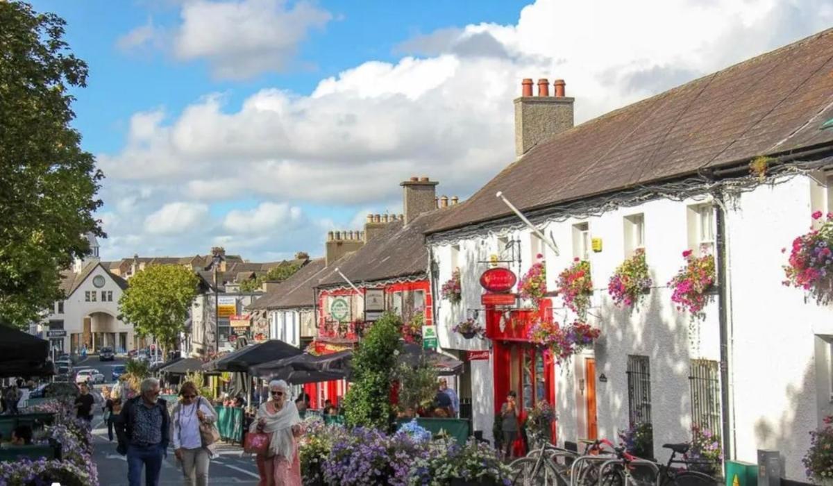Holiday home 4-bed House Close To Airport, & Beaches Dublin