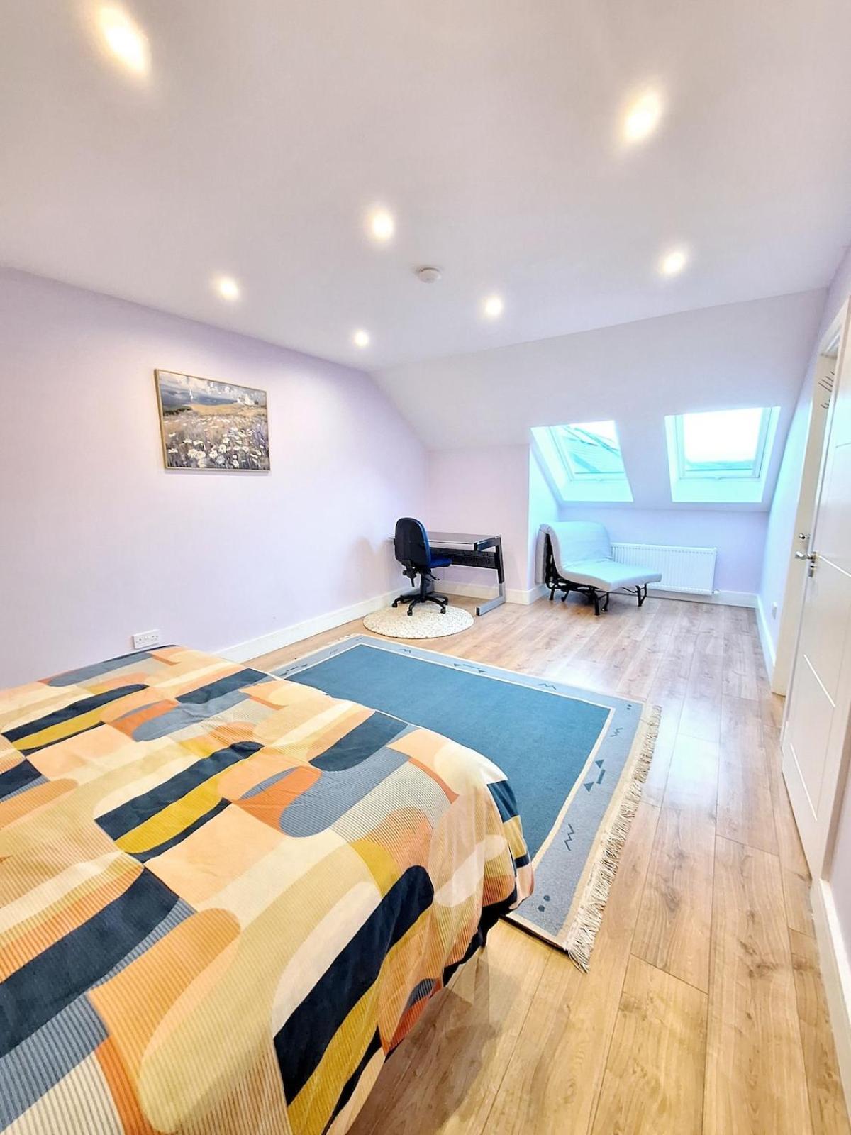 4-bed House Close To Airport, & Beaches * Dublin